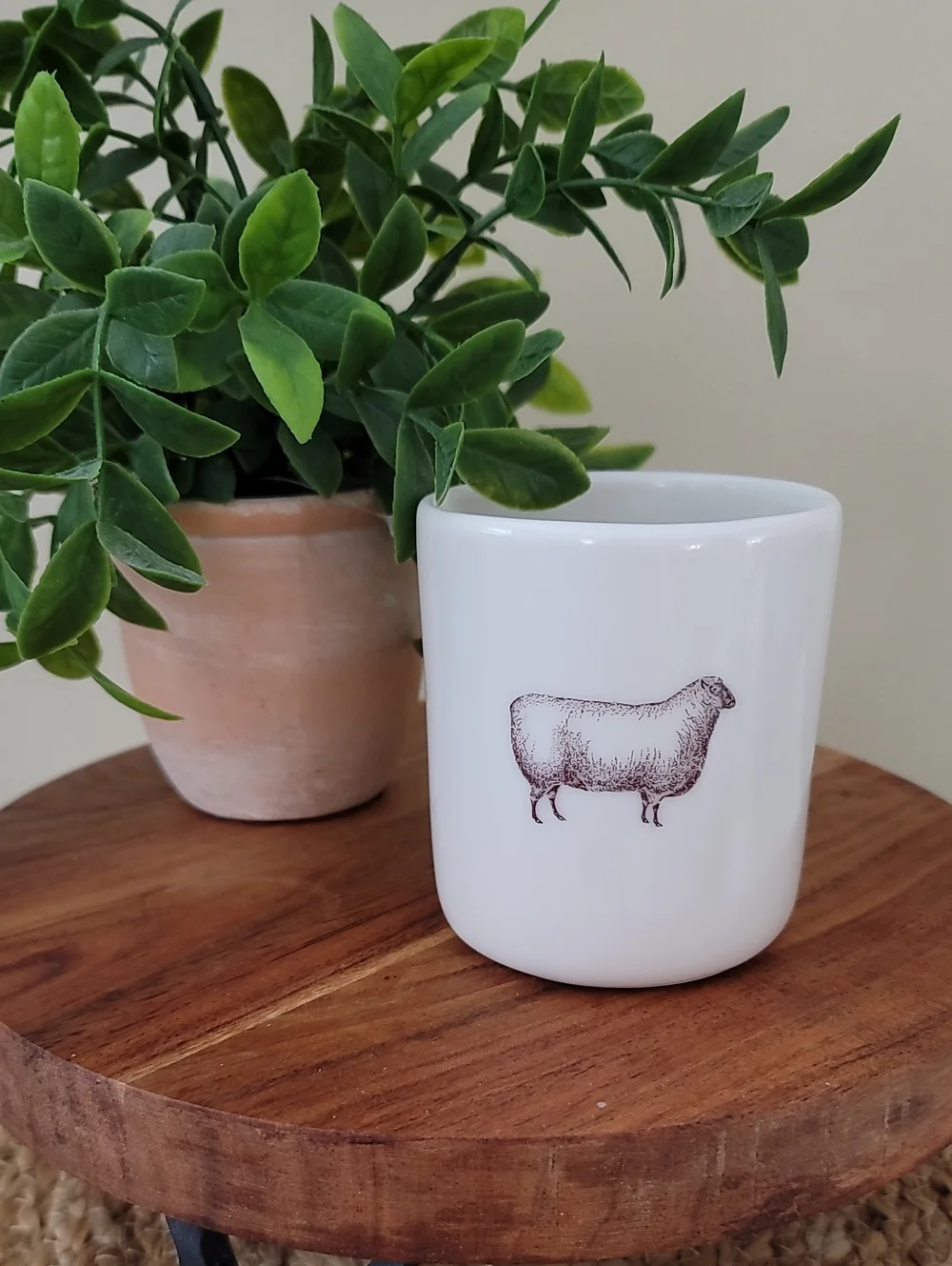 Gleena 10 oz Porcelain Ceramic Tumbler with Sheep Illustration